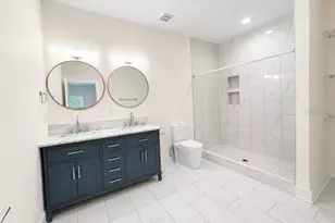 108 Mission Hills Ave, Tampa, FL 33617 - Photo 11