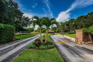 1814 Mariner Dr, Tarpon Springs, FL 34689 - Photo 21