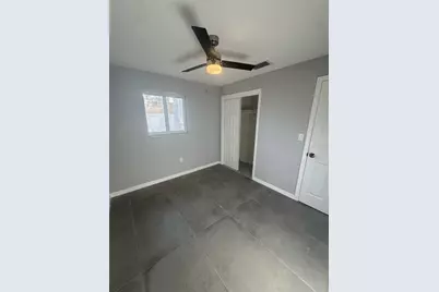 342 51st Avenue N, Saint Petersburg, FL 33703 - Photo 9