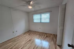 5967 Terrace Park Dr N, Saint Petersburg, FL 33709 - Photo 19