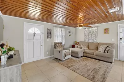 304 4th Avenue NW, Ruskin, FL 33570 - Photo 11