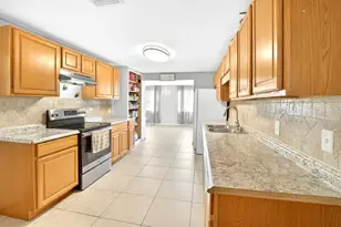 304 4th Ave NW, Ruskin, FL 33570 - Photo 13