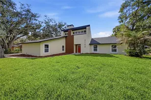 2104 Doefield Ct, Valrico, FL 33596 - Photo 5
