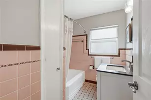 3801 Locust St NE, Saint Petersburg, FL 33703 - Photo 5