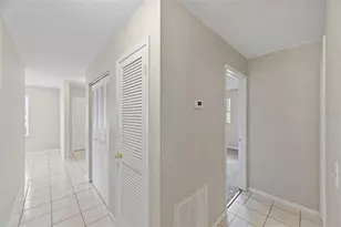8124 Omaha Cir, Spring Hill, FL 34606 - Photo 17