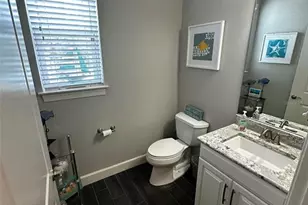 6072 Moorings Dr S, Saint Petersburg, FL 33712 - Photo 25
