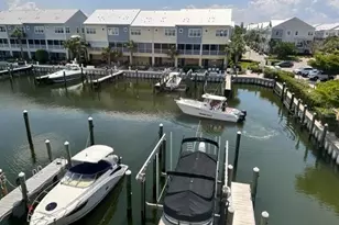 6072 Moorings Dr S, Saint Petersburg, FL 33712 - Photo 9