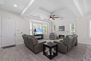 480 Gilman Pl N, Saint Petersburg, FL 33716 - Photo 7