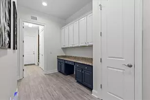 480 Gilman Pl N, Saint Petersburg, FL 33716 - Photo 25