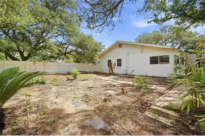 6121 Whiteway Drive, Tampa, FL 33617 - Photo 25