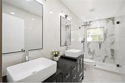 6121 Whiteway Drive, Tampa, FL 33617 - Photo 19