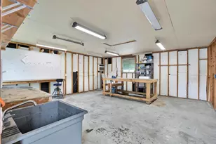 1978 Dix St, Largo, FL 33774 - Photo 39