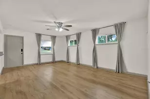 1978 Dix St, Largo, FL 33774 - Photo 15