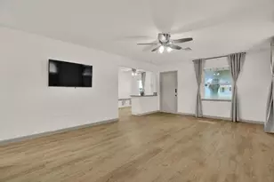1978 Dix St, Largo, FL 33774 - Photo 13