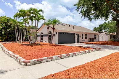 8949 106th Avenue N, Seminole, FL 33777 - Photo 3