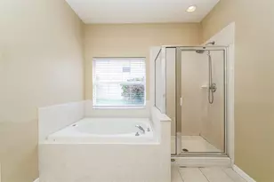 14831 Heronglen Dr, Lithia, FL 33547 - Photo 13