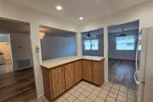 5980 Terrace Park Dr N, Saint Petersburg, FL 33709 - Photo 17