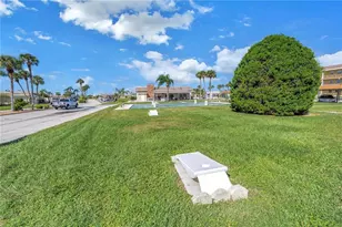 93 Boca Ciega Point Blvd N, Saint Petersburg, FL 33708 - Photo 33