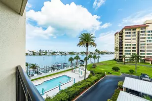 690 Island Way, Clearwater Beach, FL 33767 - Photo 21