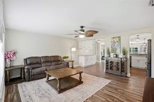 11994 107th Ct, Largo, FL 33778 - Photo 5