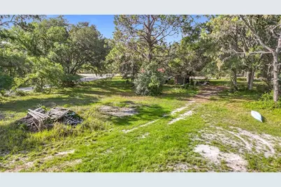 1007 Hawthorn Street, Zephyrhills, FL 33540 - Photo 13