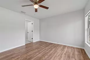 3801 Machado St, Tampa, FL 33610 - Photo 25