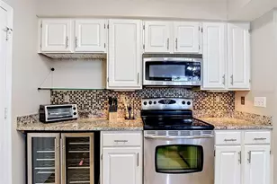 5308 Bay Club Cir, Tampa, FL 33607 - Photo 17