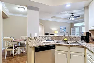 5308 Bay Club Cir, Tampa, FL 33607 - Photo 13