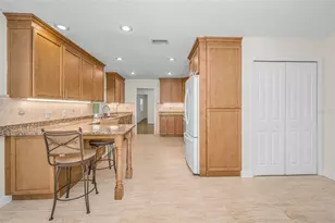 100 Arbor Ln, Oldsmar, FL 34677 - Photo 11