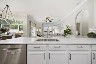 27309 Fordham Dr, Wesley Chapel, FL 33544 - Photo 7