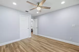 831 Chipaway Dr, Apollo Beach, FL 33572 - Photo 35