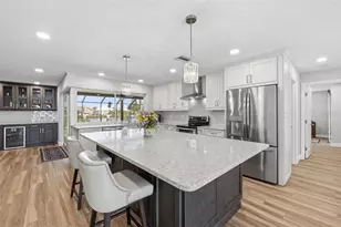 831 Chipaway Dr, Apollo Beach, FL 33572 - Photo 11