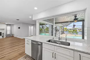 831 Chipaway Dr, Apollo Beach, FL 33572 - Photo 9