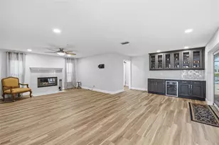 831 Chipaway Dr, Apollo Beach, FL 33572 - Photo 23