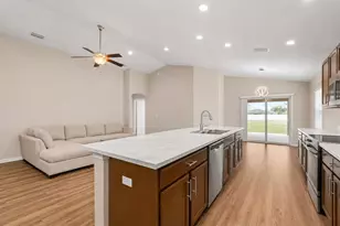 2014 Danes Ct, Lakeland, FL 33810 - Photo 13