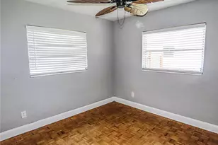2434 65th St N, Saint Petersburg, FL 33710 - Photo 15