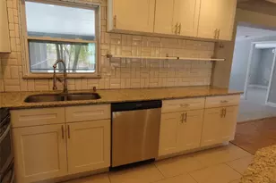 2434 65th St N, Saint Petersburg, FL 33710 - Photo 7