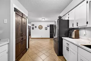 37314 Tucker Rd, Zephyrhills, FL 33541 - Photo 9