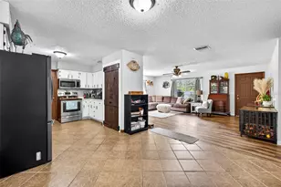 37314 Tucker Rd, Zephyrhills, FL 33541 - Photo 21
