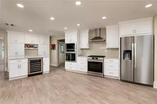 2011 Michigan Ave NE, Saint Petersburg, FL 33703 - Photo 21