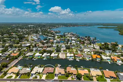 2011 Michigan Avenue NE, Saint Petersburg, FL 33703 - Photo 59