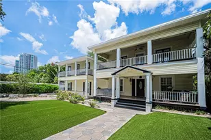 732 and 732 1/2 NE Oak St, Saint Petersburg, FL 33701 - Photo 5