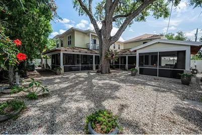 732 and 732 1/2 NE Oak Street, Saint Petersburg, FL 33701 - Photo 57