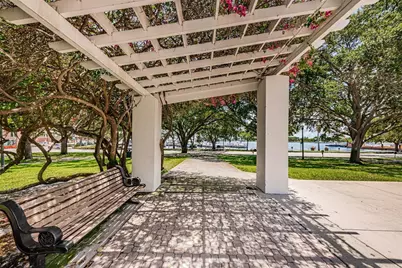 732 and 732 1/2 NE Oak Street, Saint Petersburg, FL 33701 - Photo 93