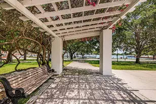 732 and 732 1/2 NE Oak St, Saint Petersburg, FL 33701 - Photo 93