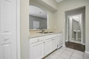 18181 Paradise Point Dr, Tampa, FL 33647 - Photo 23
