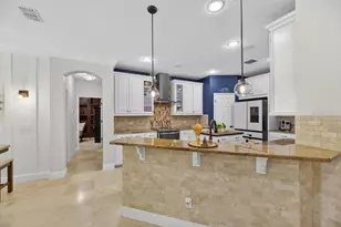 1823 Bella Casa Ct, Tampa, FL 33618 - Photo 37