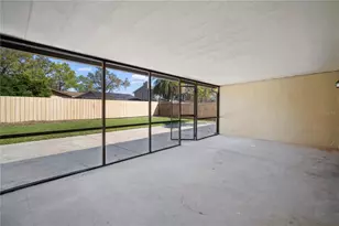 1218 Lornewood Dr, Valrico, FL 33596 - Photo 37