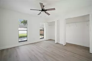 1218 Lornewood Dr, Valrico, FL 33596 - Photo 29