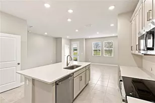 5592 Coopers Hawk Ct, Saint Cloud, FL 34772 - Photo 3